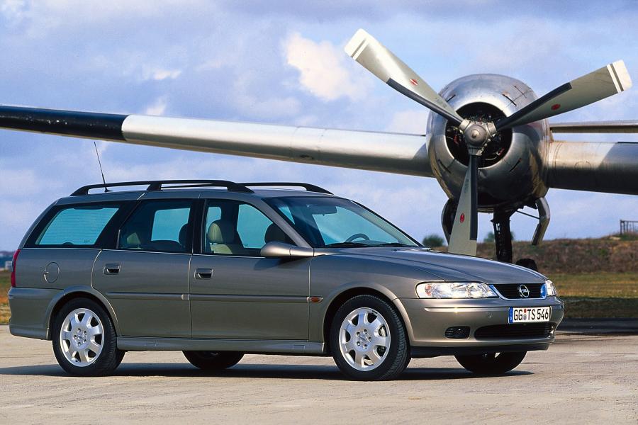  Opel Vectra Caravan (B) 1999 года  (фото 21 из 33)